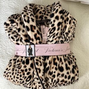 Victoria’s Secret Robe